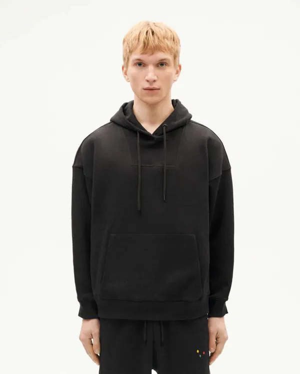 Sweat oversize en coton bio et matière recyclée | noir "black andrea hoodie", Thinking Mu