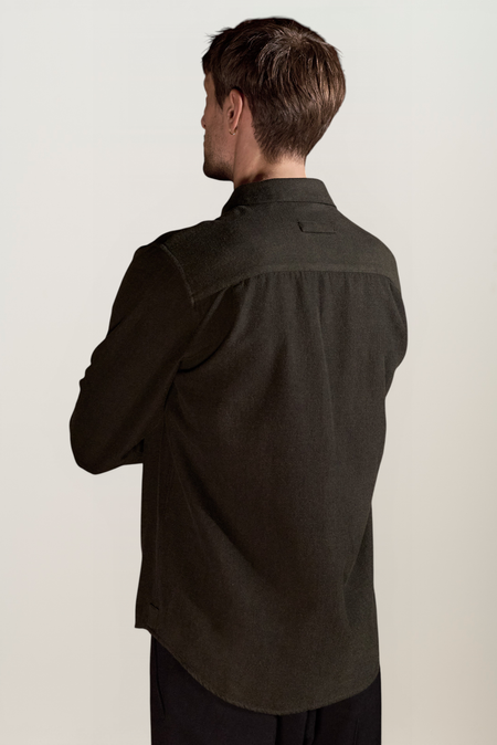 Chemise flanelle en coton bio | vert "Simon eco flannel black olive", About Companions