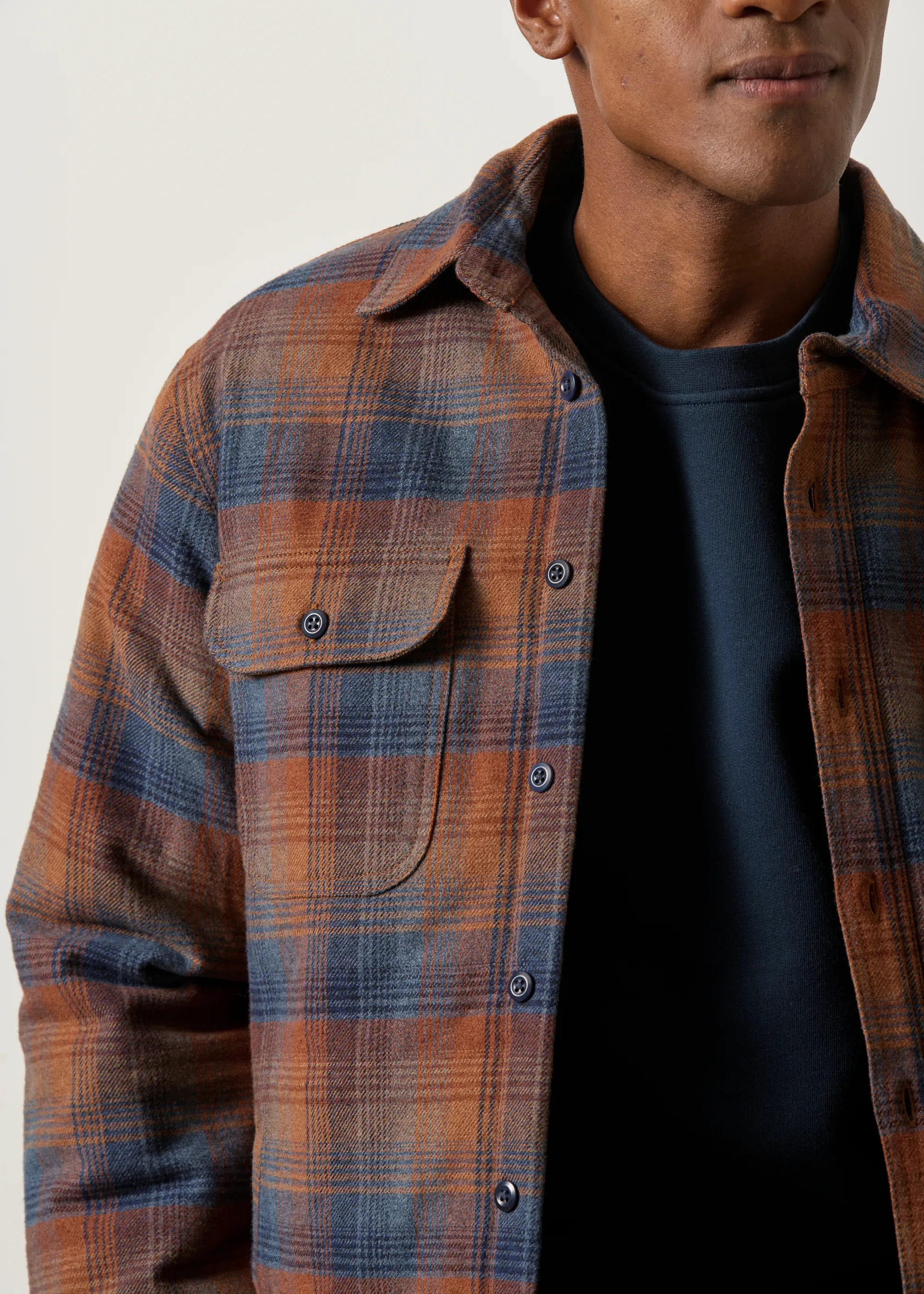 Veste style chemise matelassée en coton bio | carreaux "Glenn padded shirt check - multi", Nudie Jeans, photo 2