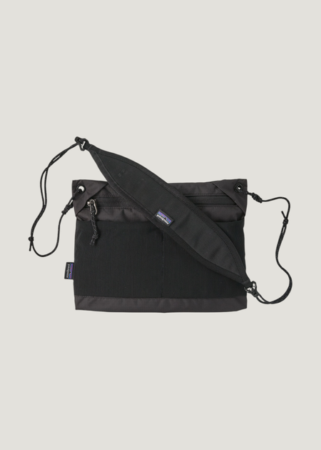 Sacoche en matières recyclées | noire "terravia sacoche - black" - Patagonia