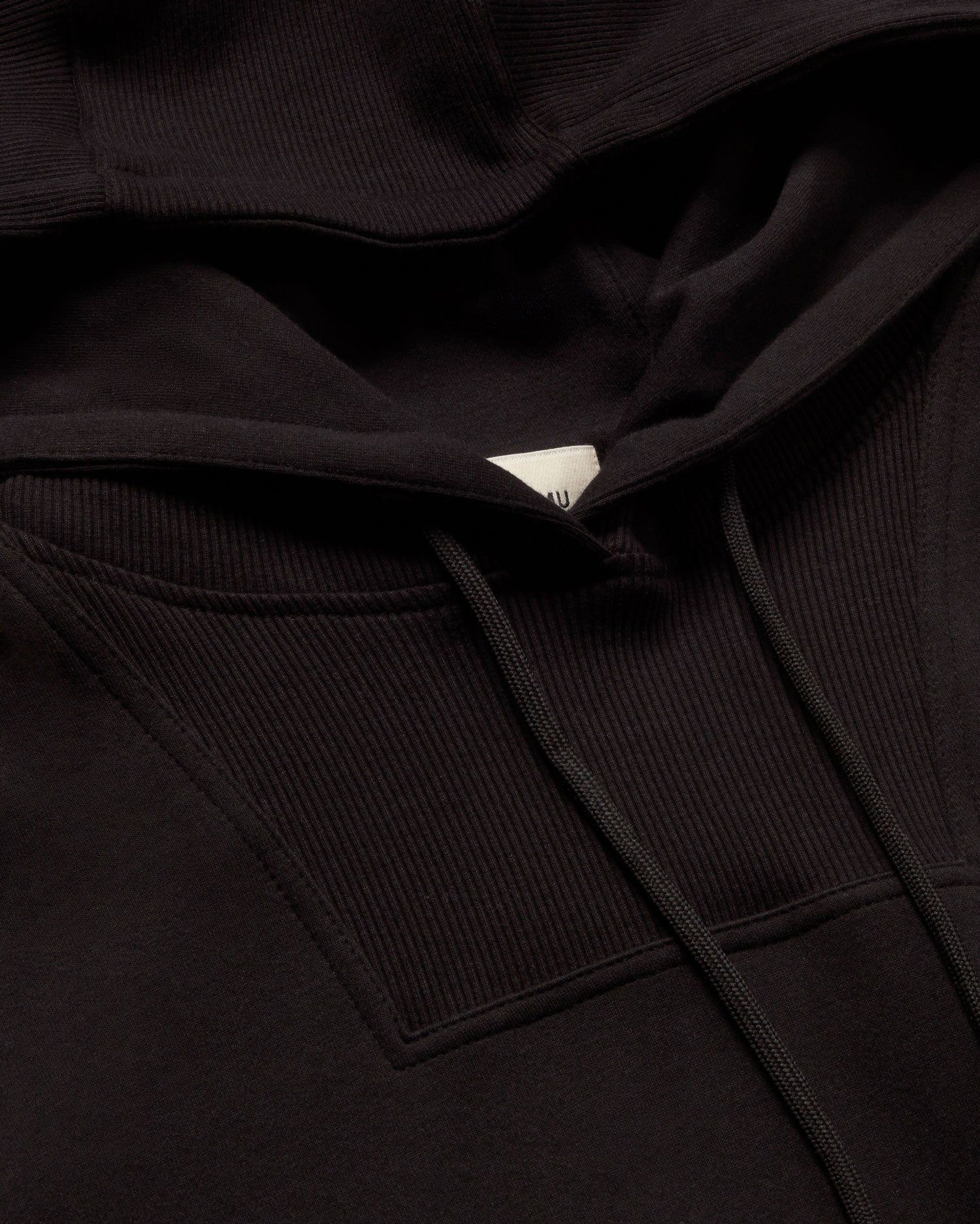 Sweat oversize en coton bio et matière recyclée | noir "black andrea hoodie", Thinking Mu, photo 10