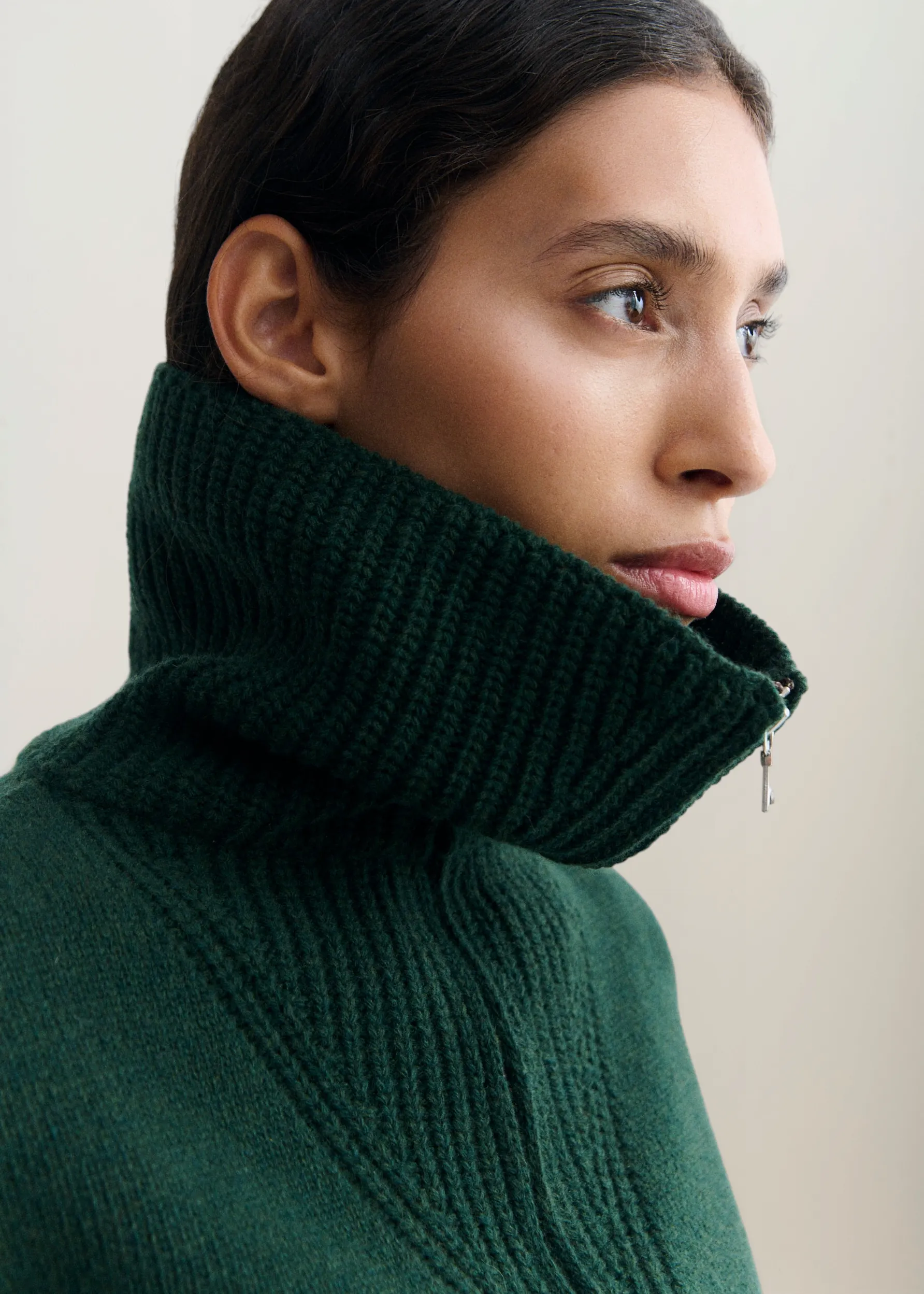 Pull zippé col en laine mérinos | vert "Green tanit knitted sweater - green", Thinking Mu, photo 7