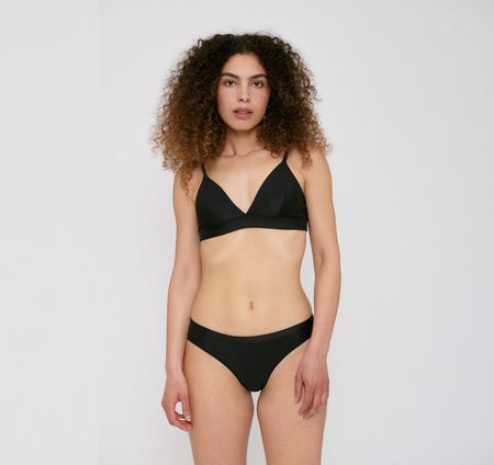 Haut de bikini noir en matière recyclée - re-swim bikini top black