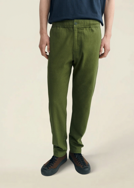 Pantalon droit léger en coton bio | vert "kentia light travel pants - green" - Thinking Mu