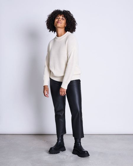 Schwarze beschichtete vegane Hose aus Bio-Baumwolle - the vegan coated black, Jan'n June, Foto 1