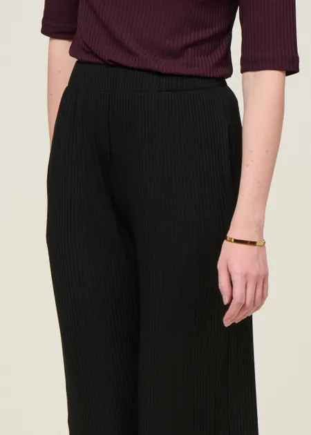 Pantalon ample côtelé en tencel | noir "smilla black" - Jan'n June