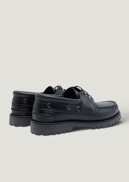 Chaussures bateau en cuir certifié | noir "ollie boat shoe - black leather", Garment Project
