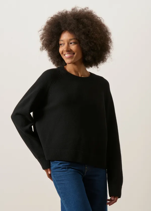 Pull boxy en laine mérinos recyclée | noir, WeDressFair