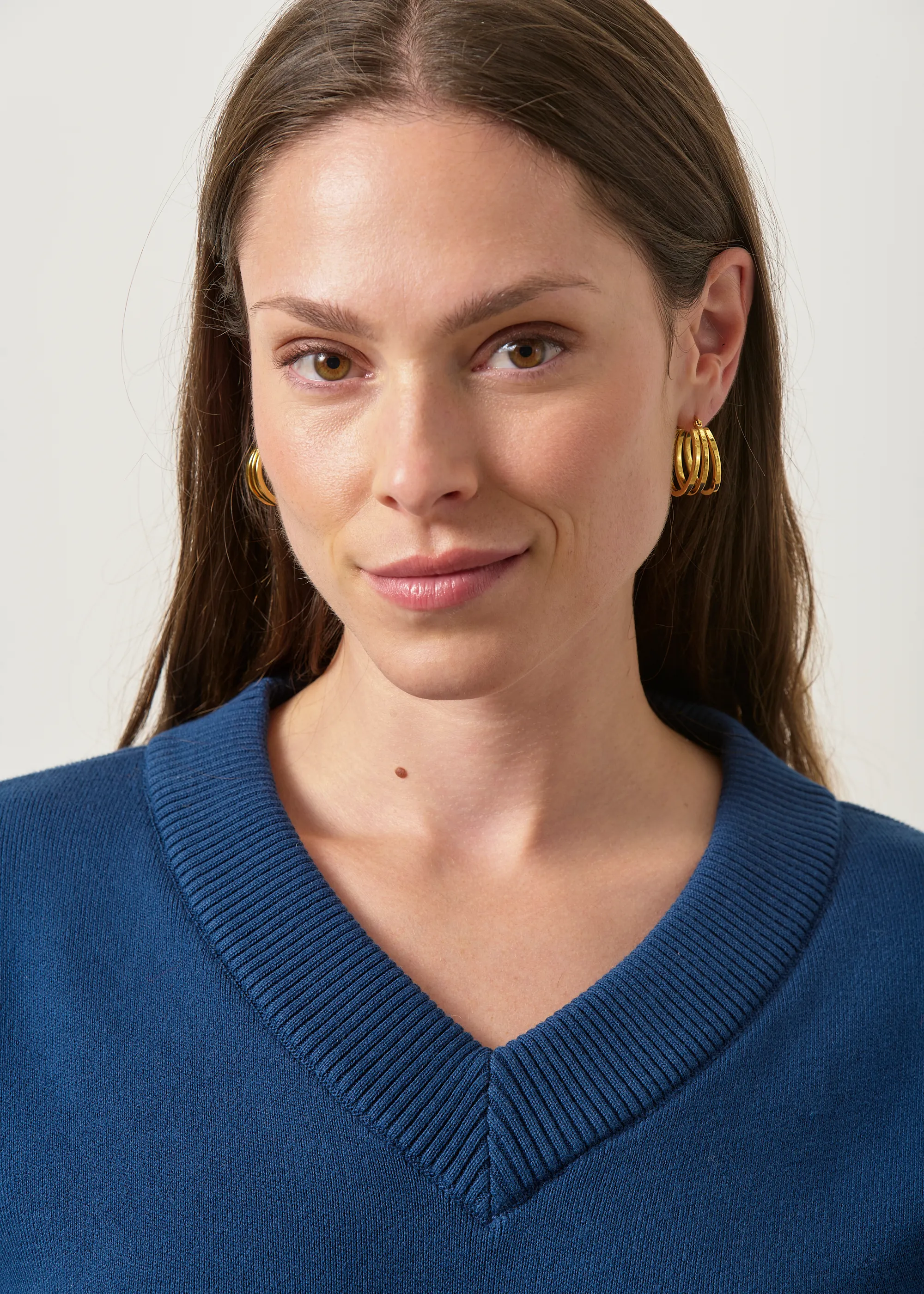 Pull interlock col v en coton bio | marine, WeDressFair, photo 2