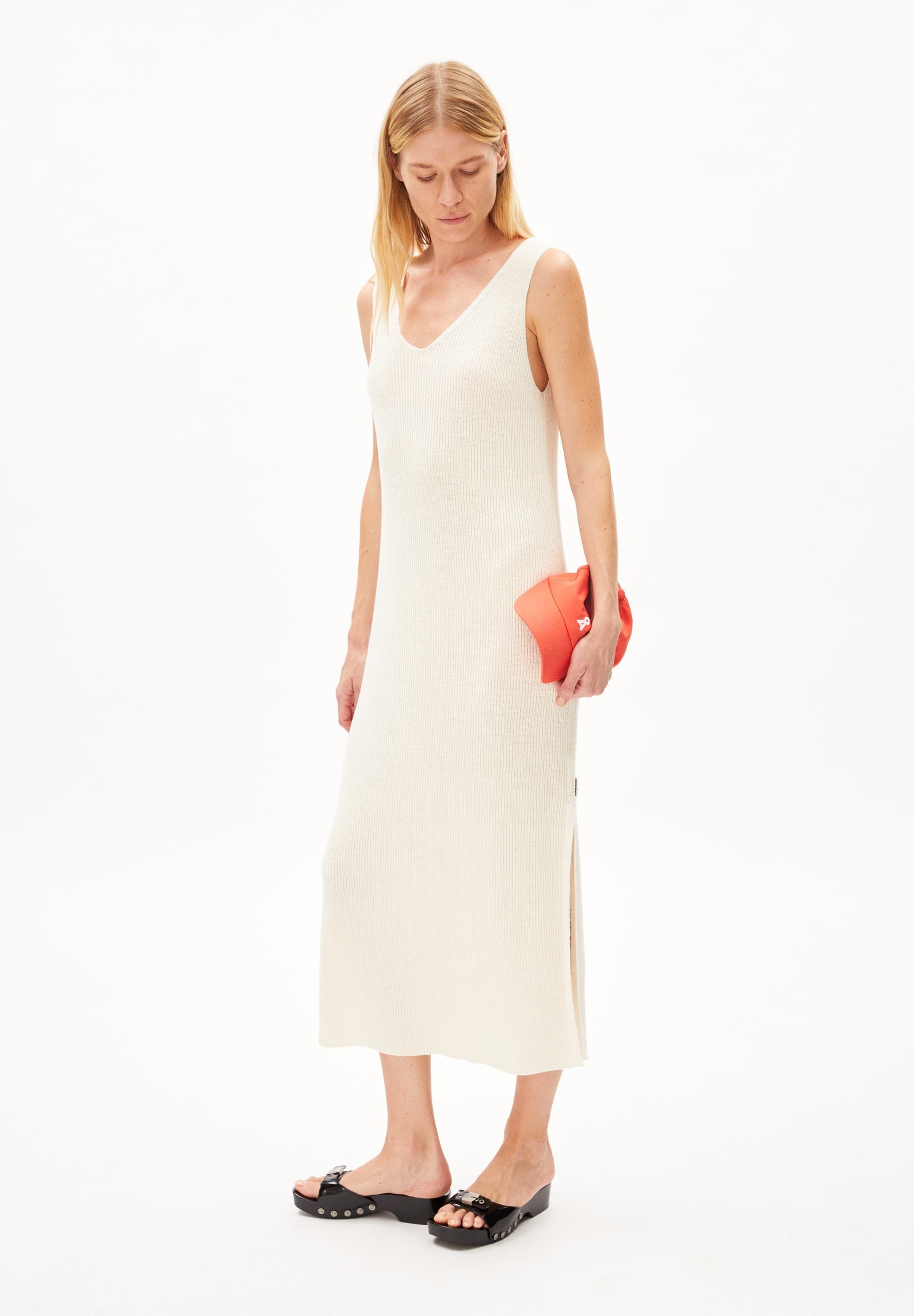 Robe longue en matières recyclées | écru "caroliniaa lino off white", Armedangels, photo 1
