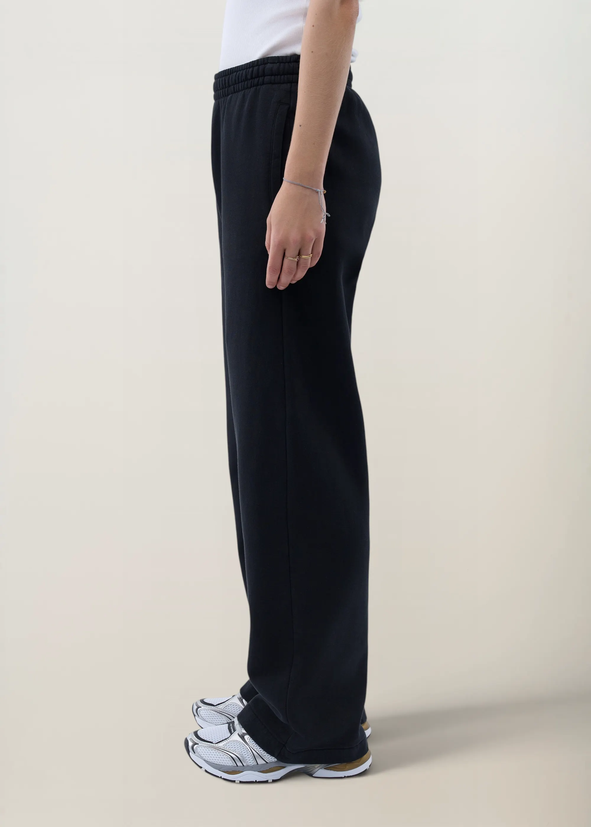 Jogging en coton bio | noir "organic straight leg sweatpants - deep black", Colorful Standard, photo 3