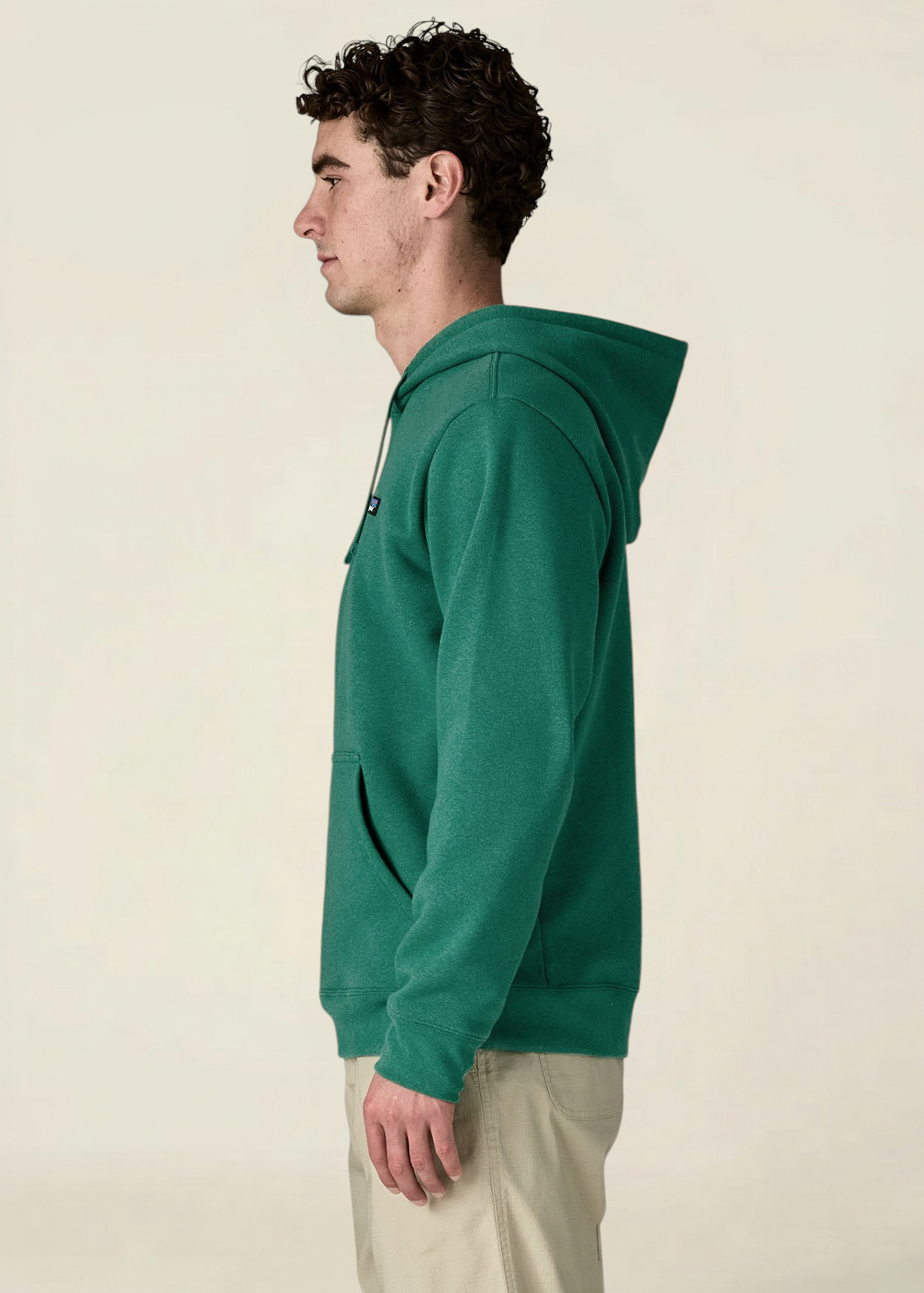 Sweat à capuche en coton et matière recyclée | vert "p-6 label uprisal hoody - gemg", Patagonia, photo 3