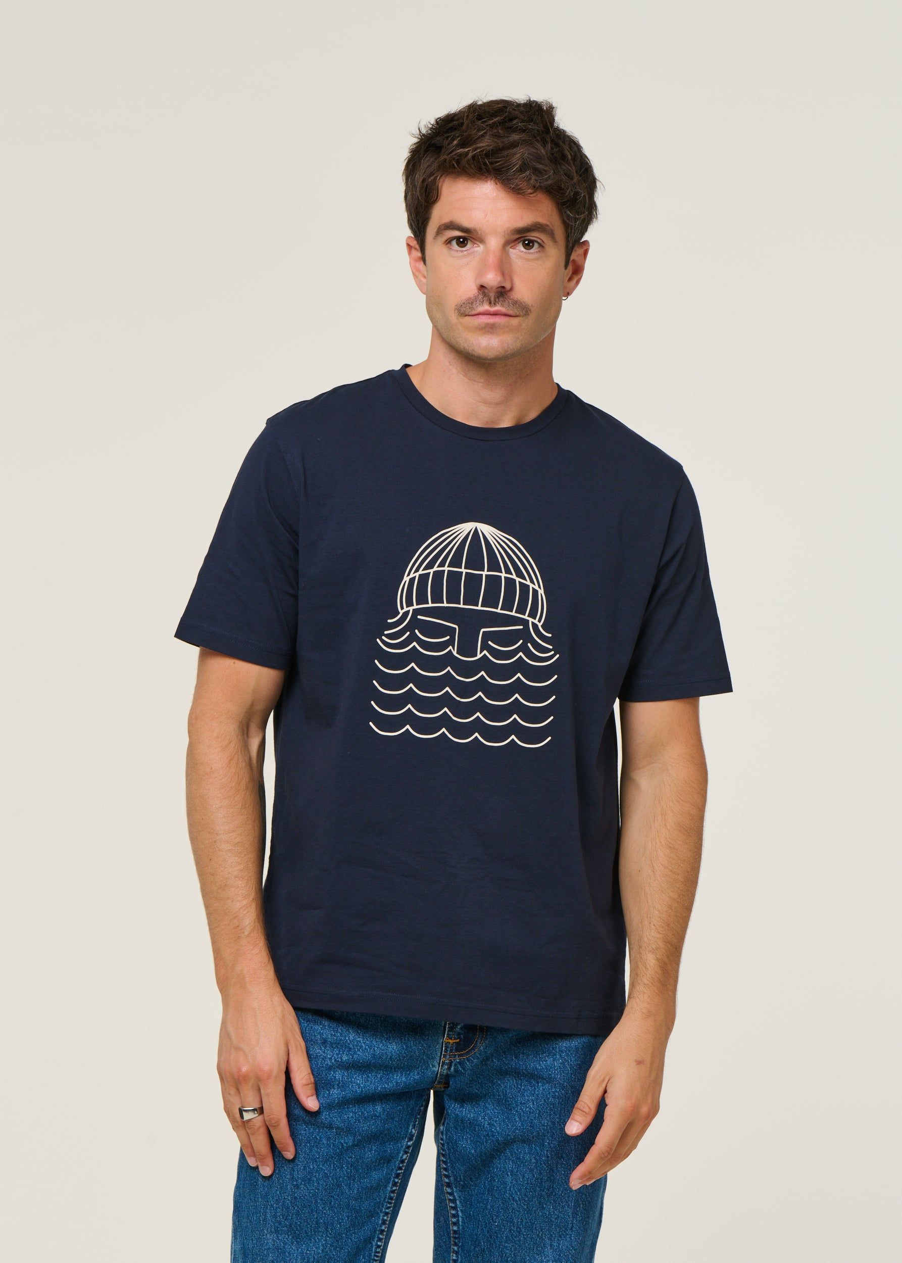 T-shirt en coton bio | bleu "to the sea - navy", Bask in the Sun, photo 1