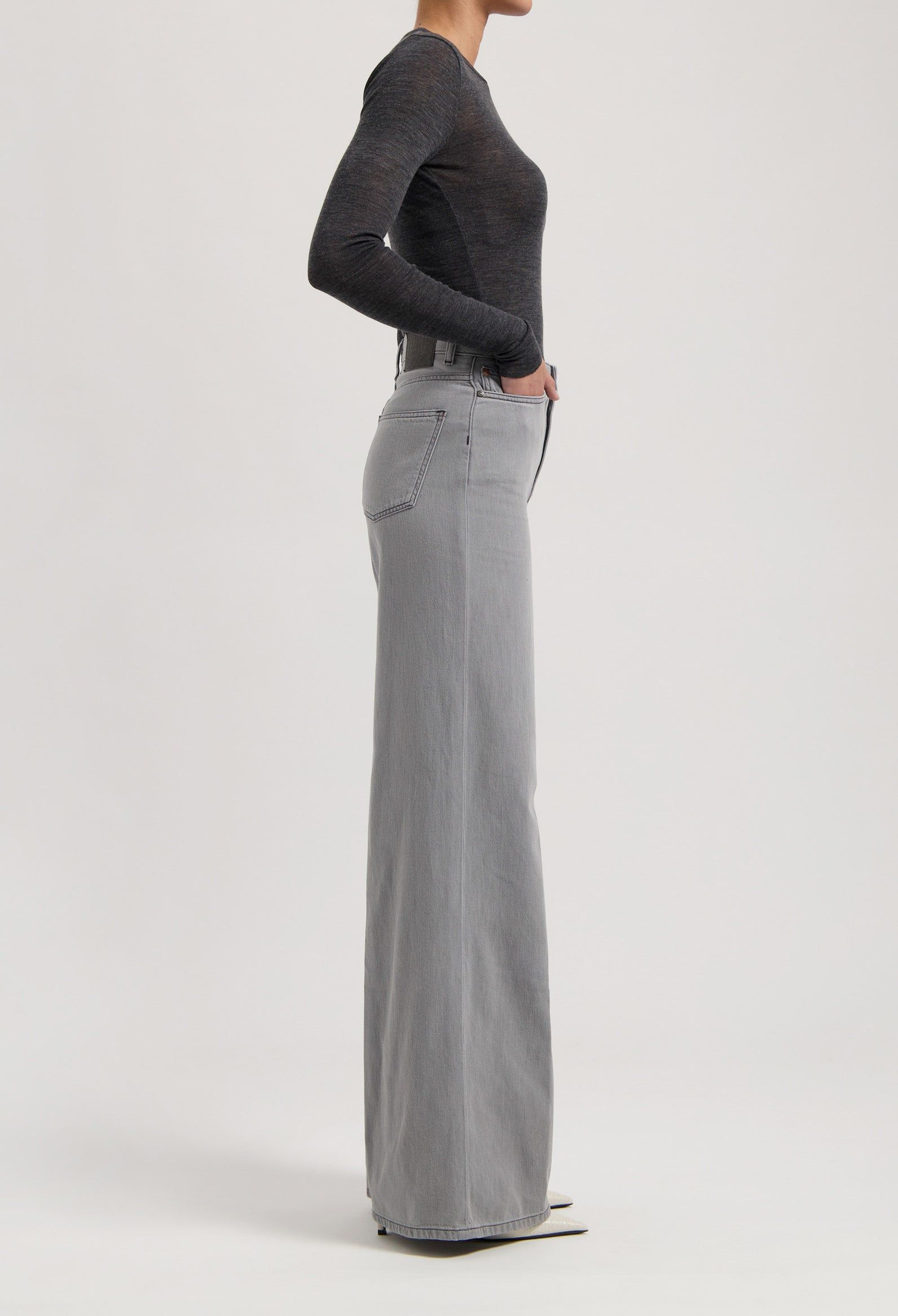 Jean ample en coton bio et recyclé | gris clair "sara high loose flow marge grey", Mud Jeans, photo 3