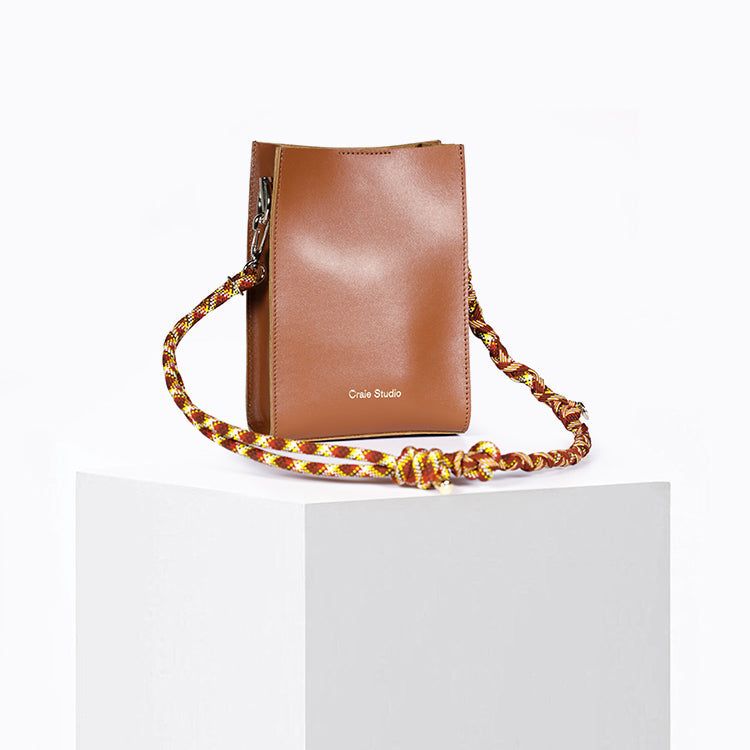 Sac à bandoulière en cuir certifié | beige "essence - tan", Craie Studio, photo 3