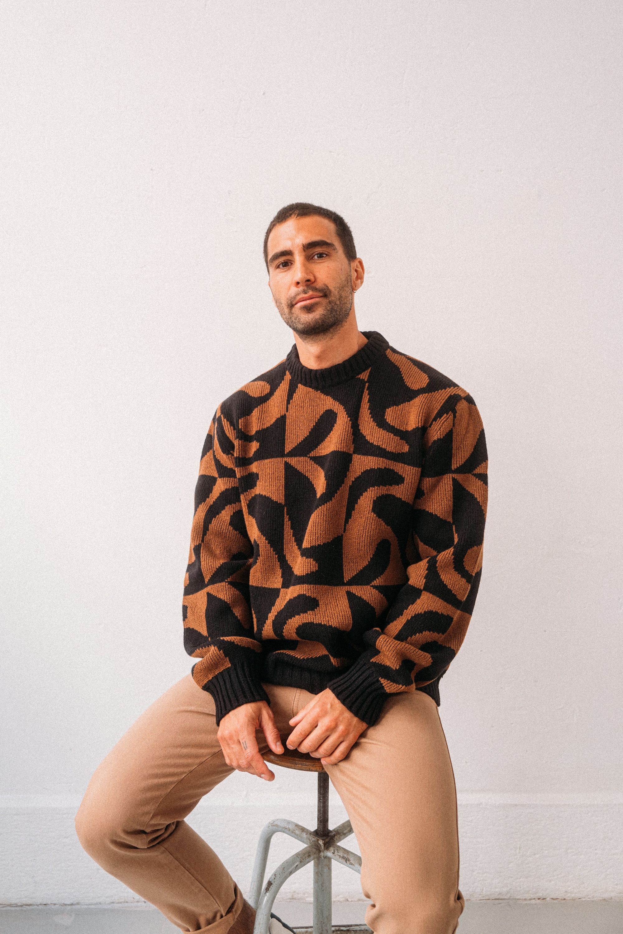 Pull motifs marron et noir en laine - khem, Thinking Mu, photo 1