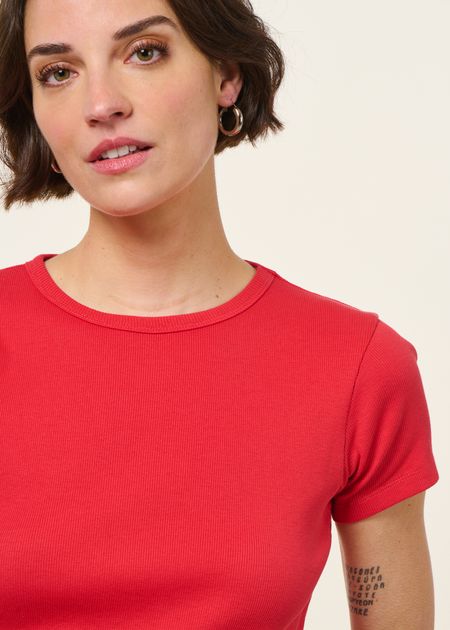 T-shirt manches courtes côtelé en coton bio | rouge - WeDressFair