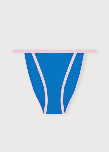 Slip aus Bio-Baumwolle | Blau "core play string bikini briefs - azure blue / marshmellow pink", Organic Basics, Foto 4
