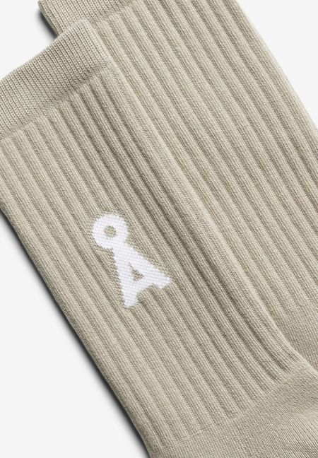 Chaussettes en coton biologique | vert pâle "saamus bold - light sage" - Armedangels