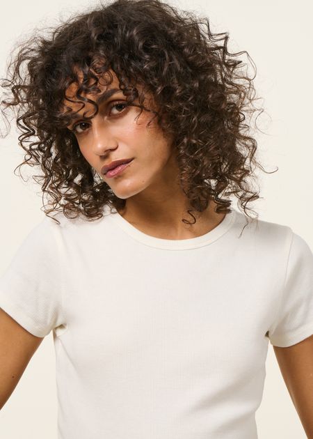 T-shirt manches courtes côtelé en coton bio | off white - WeDressFair