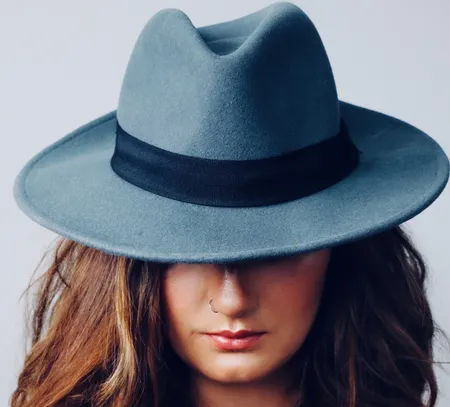 Qui est vraiment le/la consommateur.rice de slow fashion ? | © Celine Ruiz / Unsplash