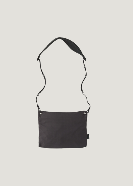Sacoche en matières recyclées | noire "terravia sacoche - black" - Patagonia