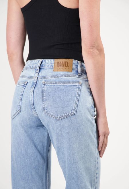Jean droit en coton bio et recyclé | bleu clair "carry mid straight - light stone vintage" - Mud Jeans