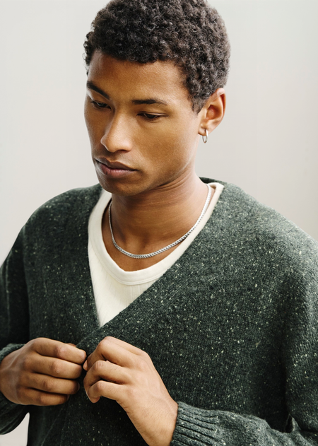 Gilet en laine mérinos | vert "knit cardigan - speckled green" - Rotholz