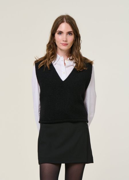 Pull sans manches en laine et coton bio | anthracite "cropped vest wool-blend - soft black" - Rotholz