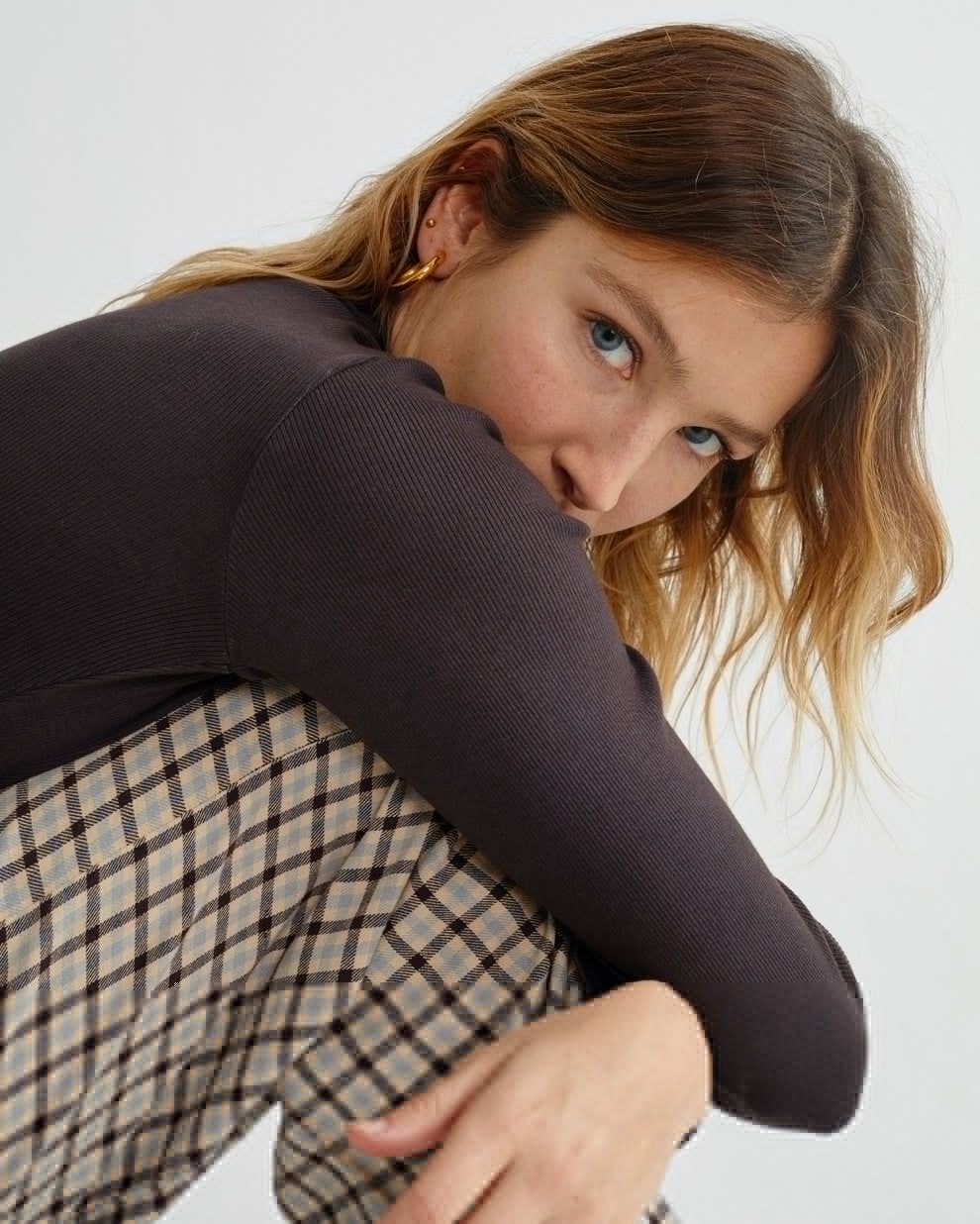 T-shirt manches longues col cheminé marron en coton bio - aine, Thinking Mu, photo 3