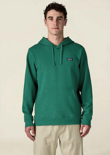 Sweat à capuche en coton et matière recyclée | vert "p-6 label uprisal hoody - gemg" - Patagonia