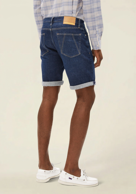 Short denim en coton bio et chanvre | brut "Naailo denim short - titania" - Armedangels