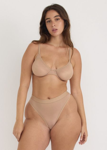 String en matière recyclée | marron "mesh thong - hazelnut" - Organic Basics
