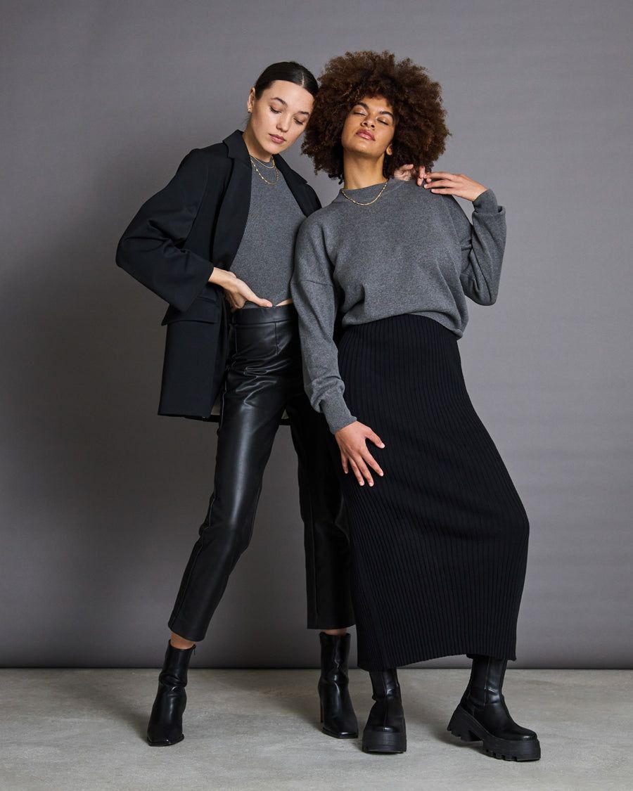 Schwarze beschichtete vegane Hose aus Bio-Baumwolle - the vegan coated black, Jan'n June, Foto 7