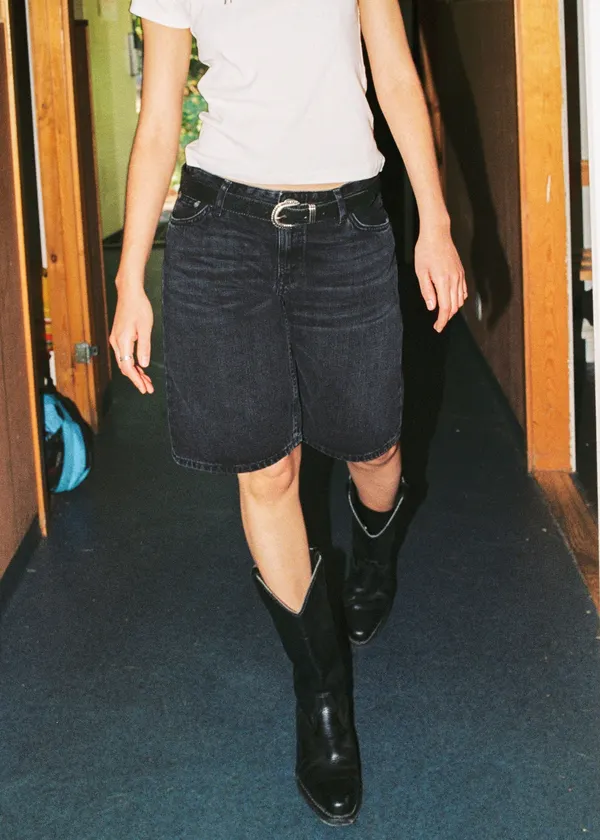 Short bermuda denim en coton bio | black "meja denim shorts night dune black", Nudie Jeans