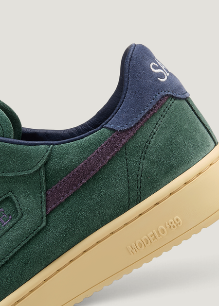 Sneaker aus zertifiziertem Veloursleder | Grün "M89 icon - teal & plum", SAYE, Foto 5