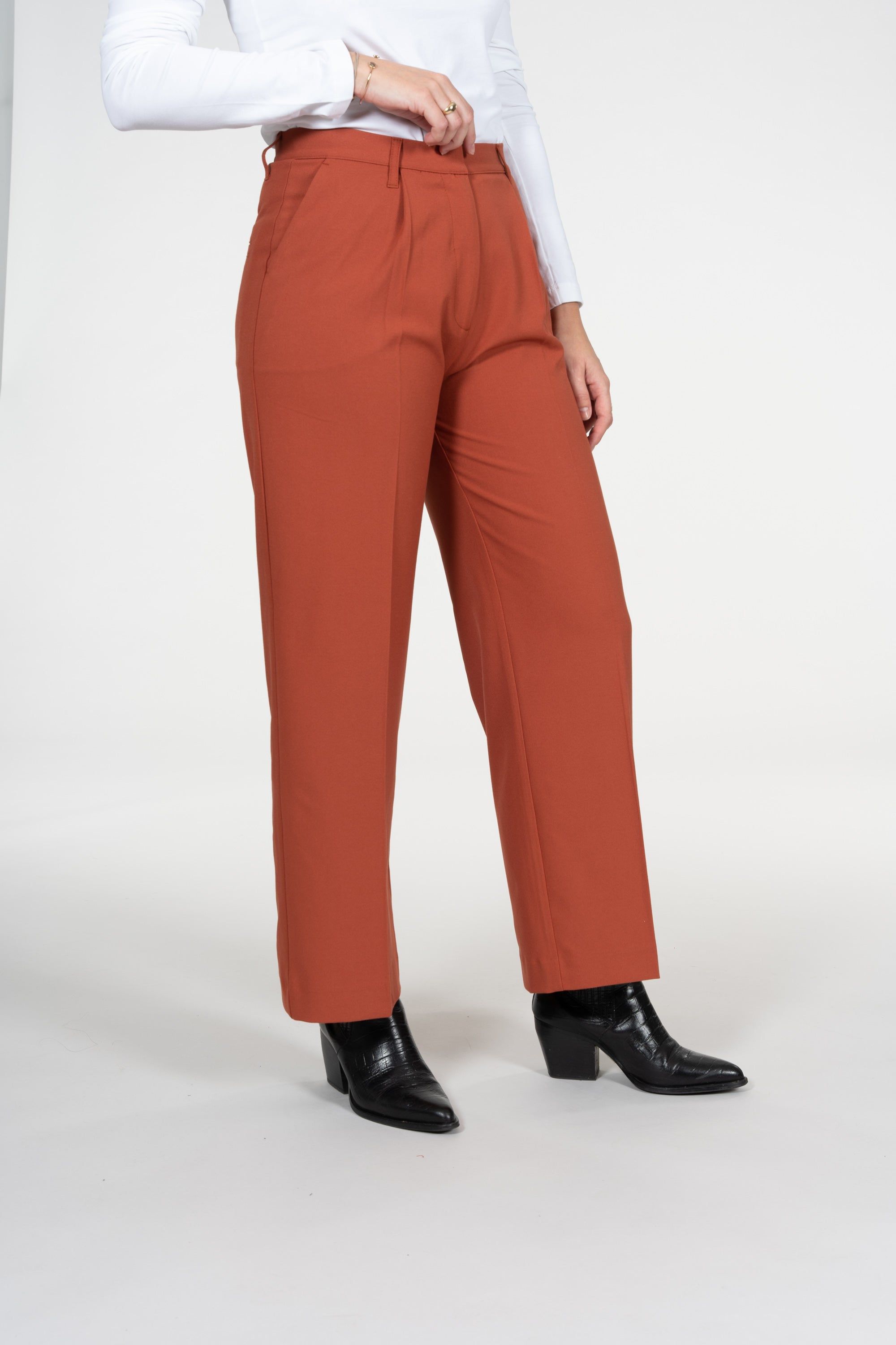 Pantalon large orange en matière recyclée et ecovero - posey, Knowledge Cotton Apparel, photo 1