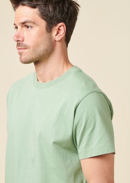 T-shirt en coton bio | vert sauge - WeDressFair
