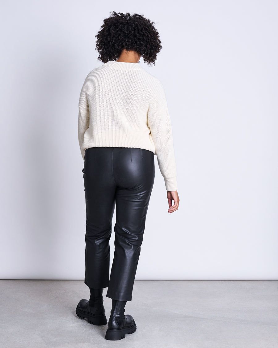 Schwarze beschichtete vegane Hose aus Bio-Baumwolle - the vegan coated black, Jan'n June, Foto 2