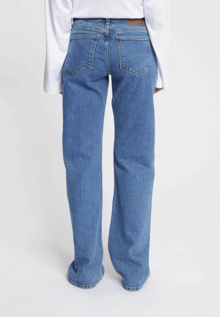 Jean droit en coton bio et recyclé | bleu "carry mid straight - stone vintage" - Mud Jeans