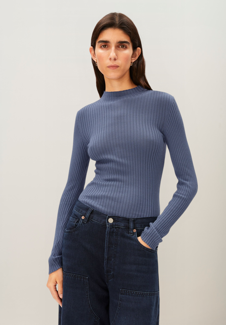 Sous-pull côtelé en coton bio | bleu "Alaania knit sweater - dusty moon" - Armedangels