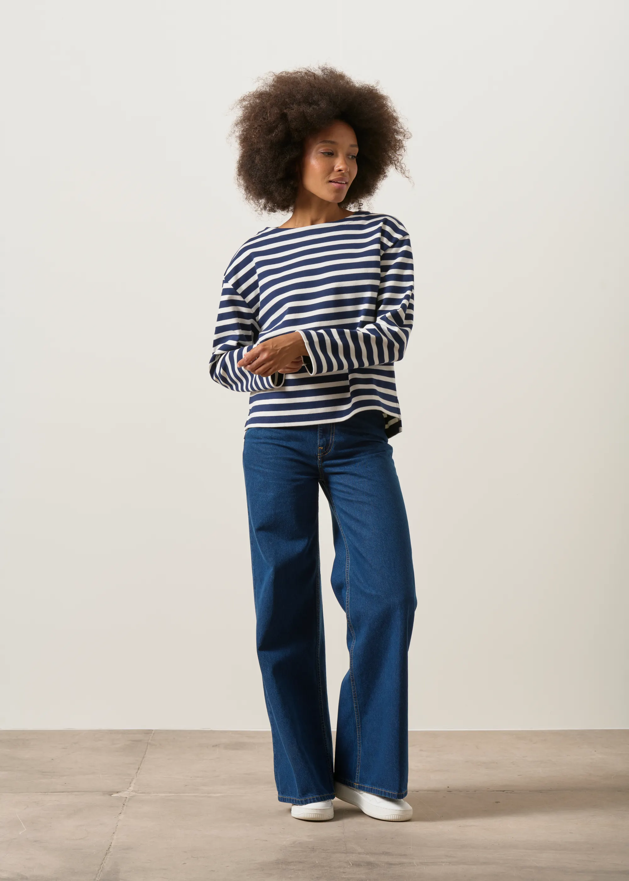 Marinière oversize en coton bio | marine et écru "June", WeDressFair, photo 3
