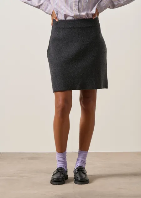 Jupe opaque courte en coton bio, Armedangels