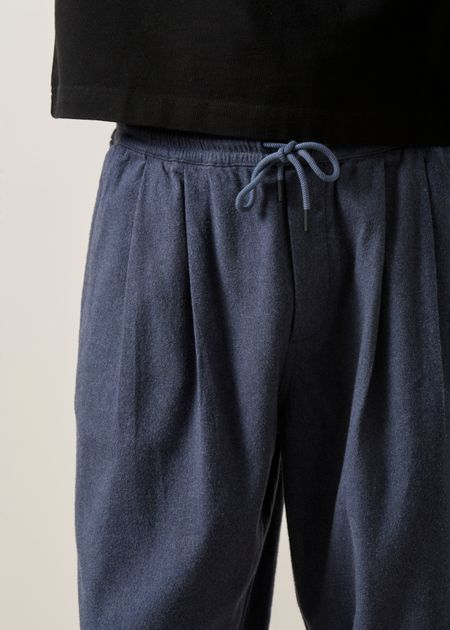 Pantalon ample flanelle en coton bio | bleu "ozone relaxed flannel pant - vintage indigo" - Knowledge Cotton Apparel