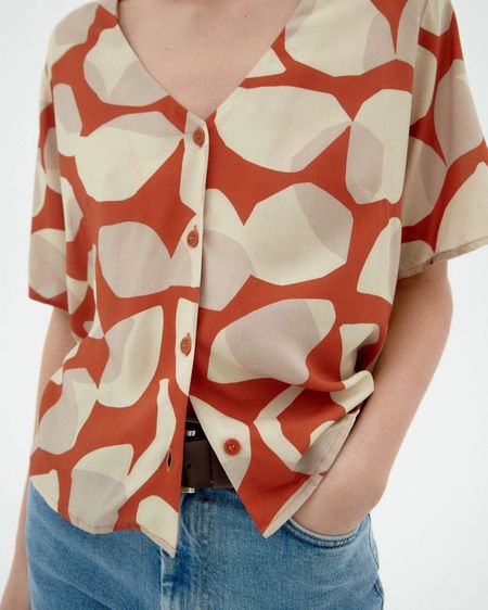 Blouse en ecovero | rouge "leaf light libelula blouse", Thinking Mu, photo 2