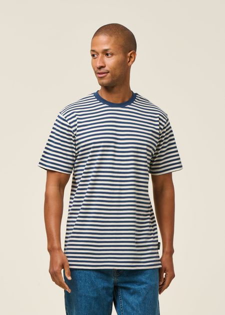 T-shirt en coton bio | rayé "stockholm stripes insignia blue" - Dedicated