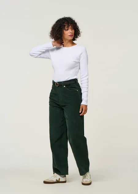 Pantalon ballon velours en coton bio | vert "leila cord - dark green cord", Kings of Indigo, photo 5