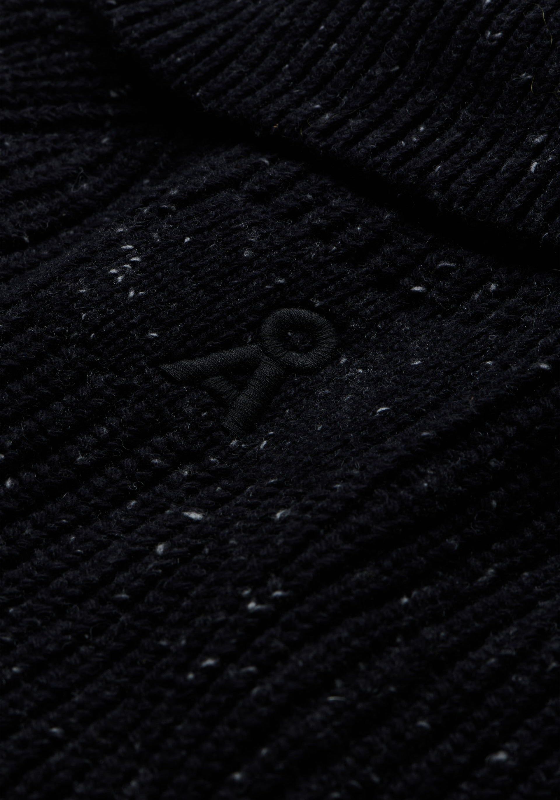 Pullover mit Reißverschlusskragen aus Bio-Baumwolle und recycelter Wolle | Schwarz "Tweed knit troyer - black", Armedangels, Foto 6