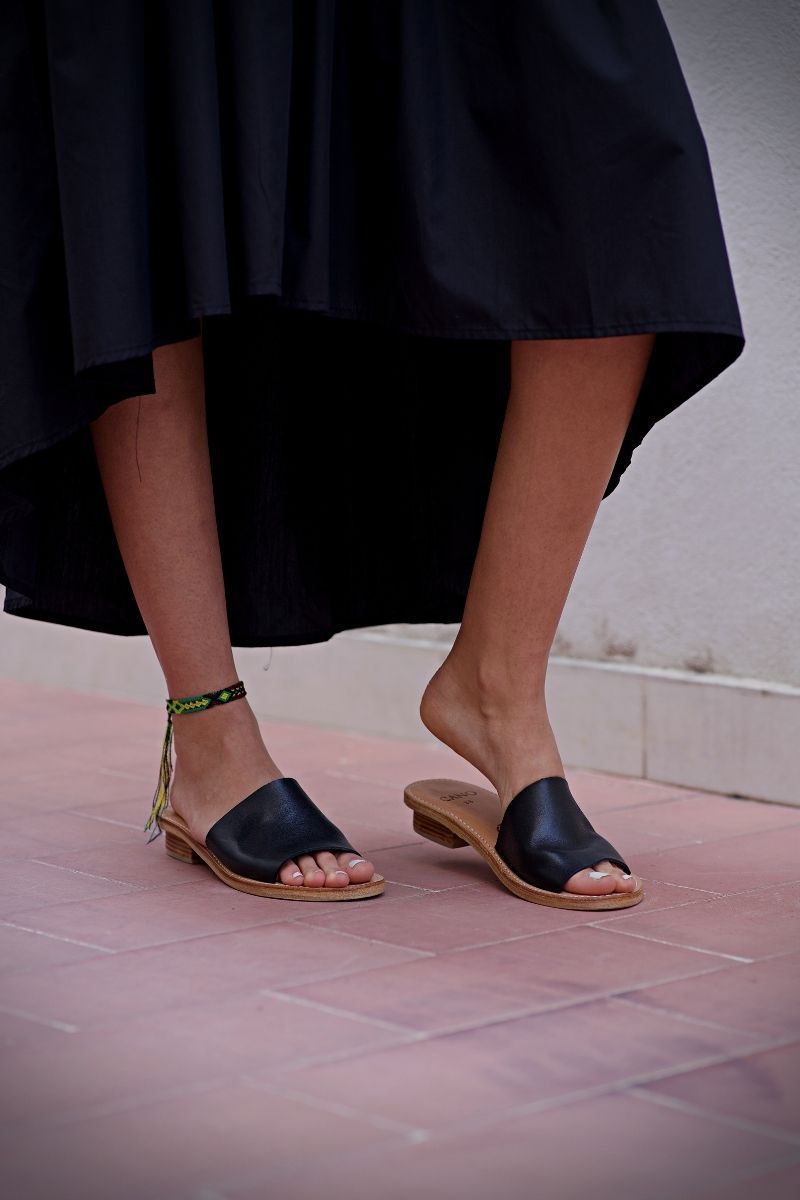 Sandales noires en cuir tannage végétal - ximena, Cano, photo 5