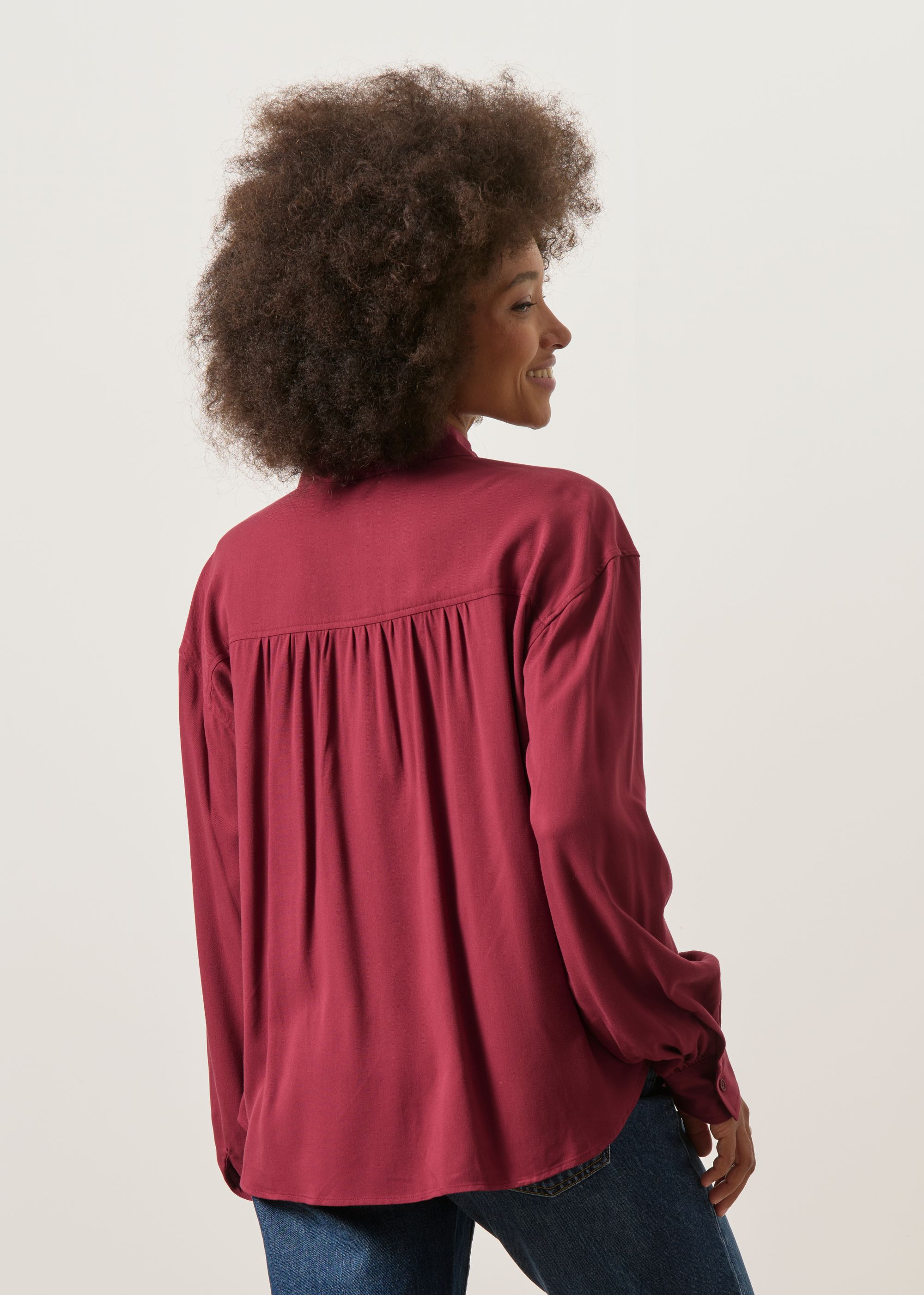 Chemise en viscose ecovero | bordeaux "Efinaraa ecovero blouse | velvet red", Armedangels, photo 3